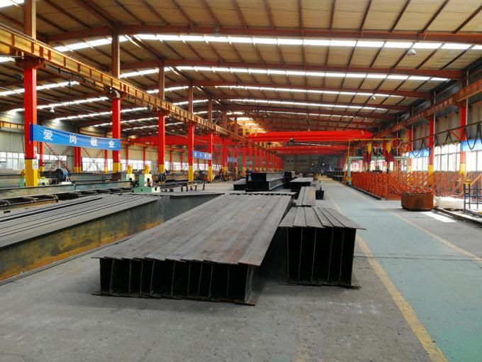 Q235B Construção de estruturas de aço Construções pré-fabricadas de aço com painel de isolamento 5